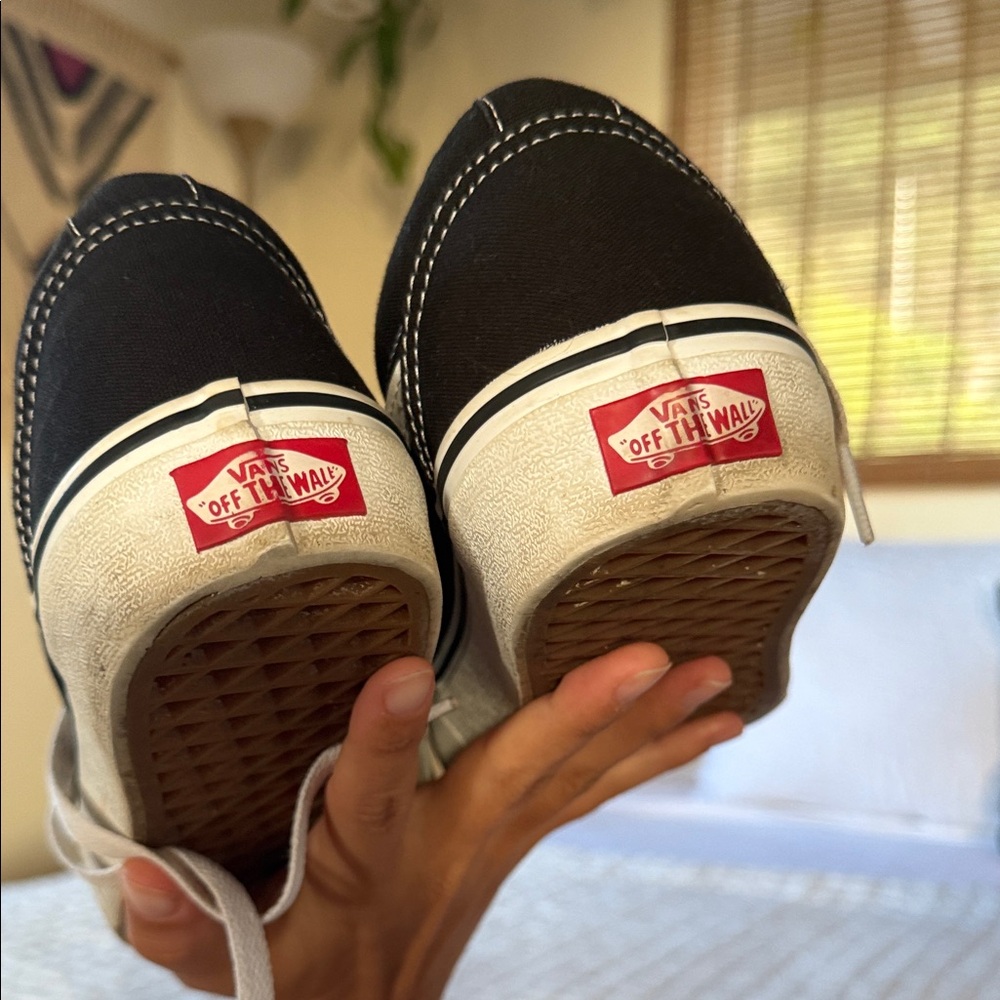 Vans Black and White Women's Sneakers - Picture 3 of 5